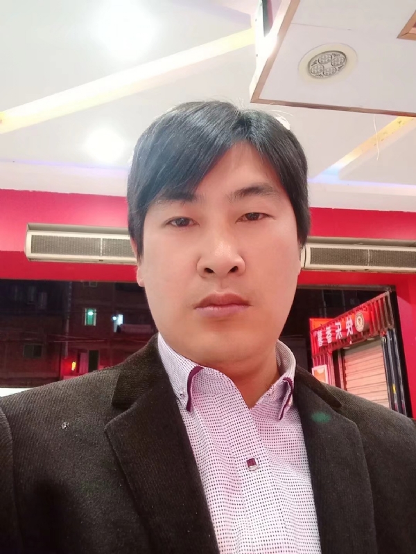 奔跑的第二张照片--宁化相亲网