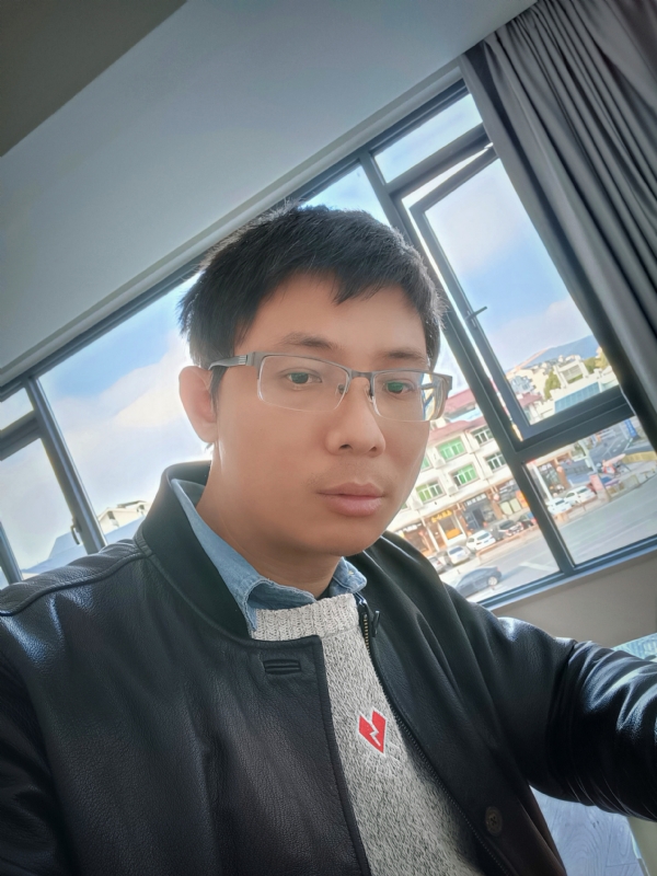 也许只是缺少一个拥抱的第二张照片--宁化相亲网
