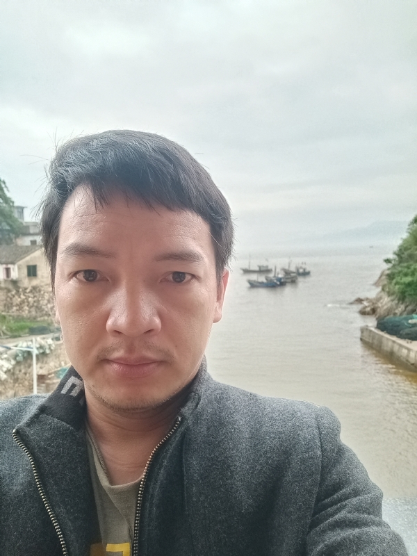 啊亮的第一张照片--宁化相亲网