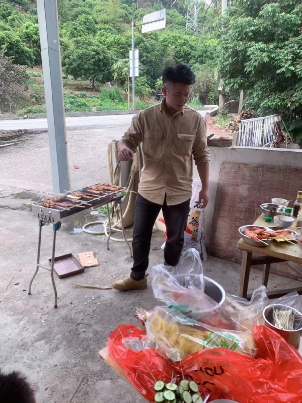 你黑我哟的第一张照片--宁化相亲网